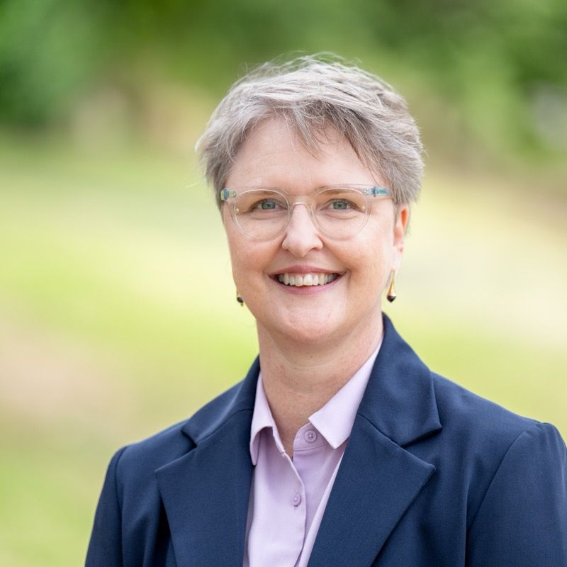 Dr Sharon Bell